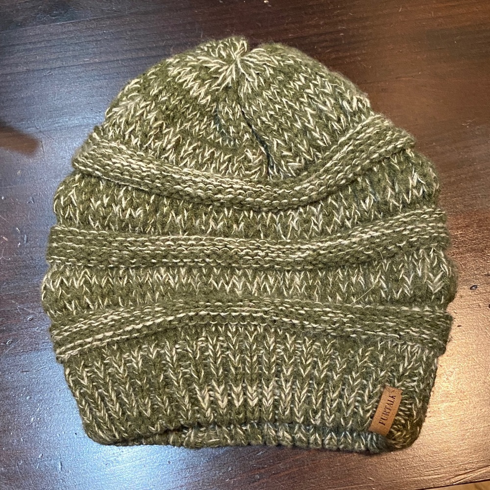 Stylish Green Knit Beanie